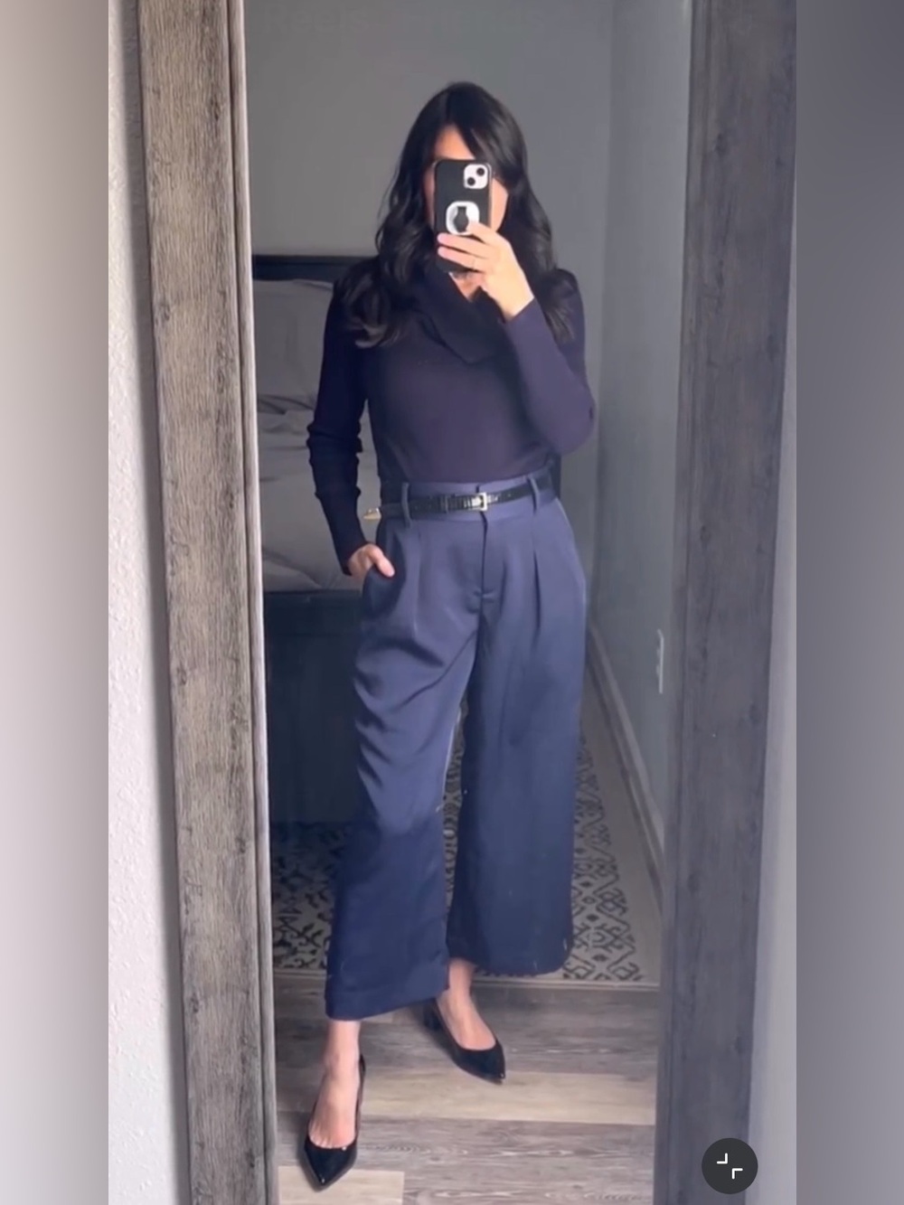 LOFT Petites High Waisted Cropped Leg Trousers Size 00P